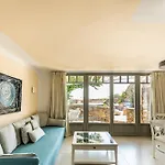 Anemoni By Mykonian Kazarte * Kalafáti